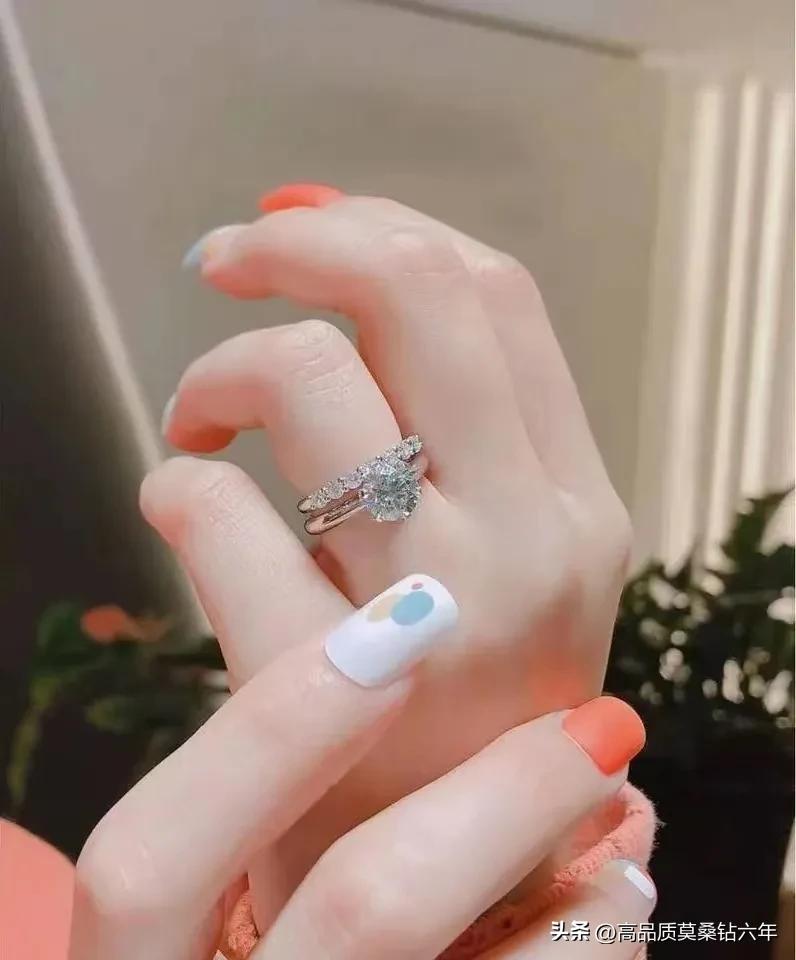 钻石是智商税为什么还那么多人买,天然钻石真的是智商税吗