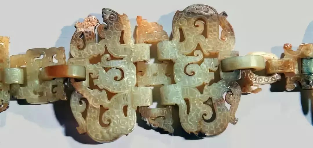 浅谈——鉴别古玉沁色