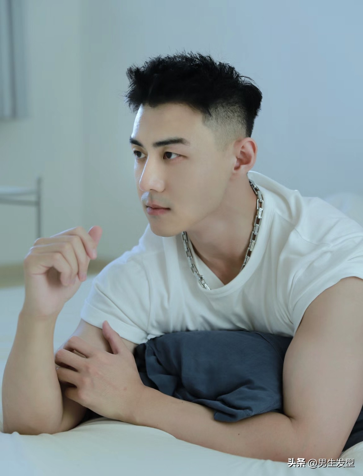 中长发发型怎么剪男士好看,男生大气短发怎么剪好看