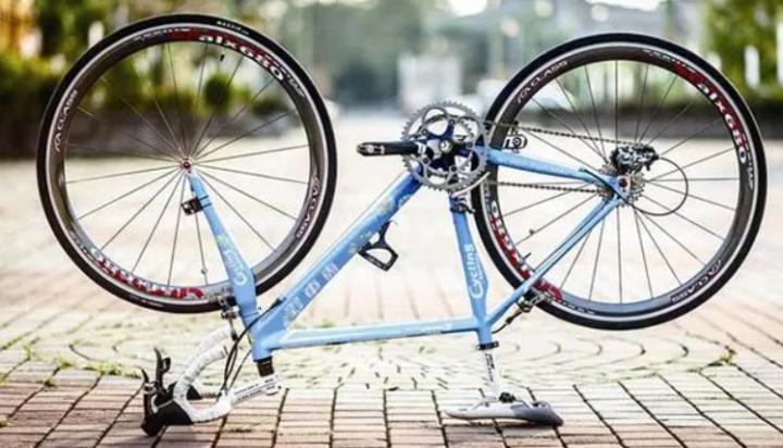 自行车支撑架撑不稳怎么办,自行车没支撑架怎么停