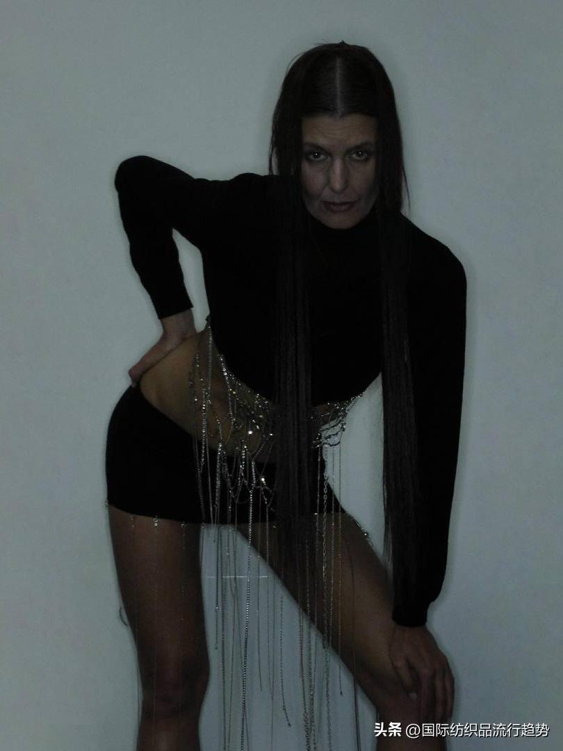 现实中的皇帝的新装,皇帝的新装设计