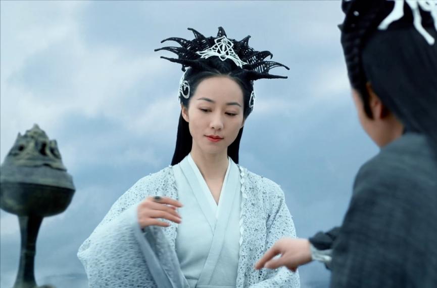 盘点那些发型翻车的搞笑瞬间,女生发型中长发剪发翻车