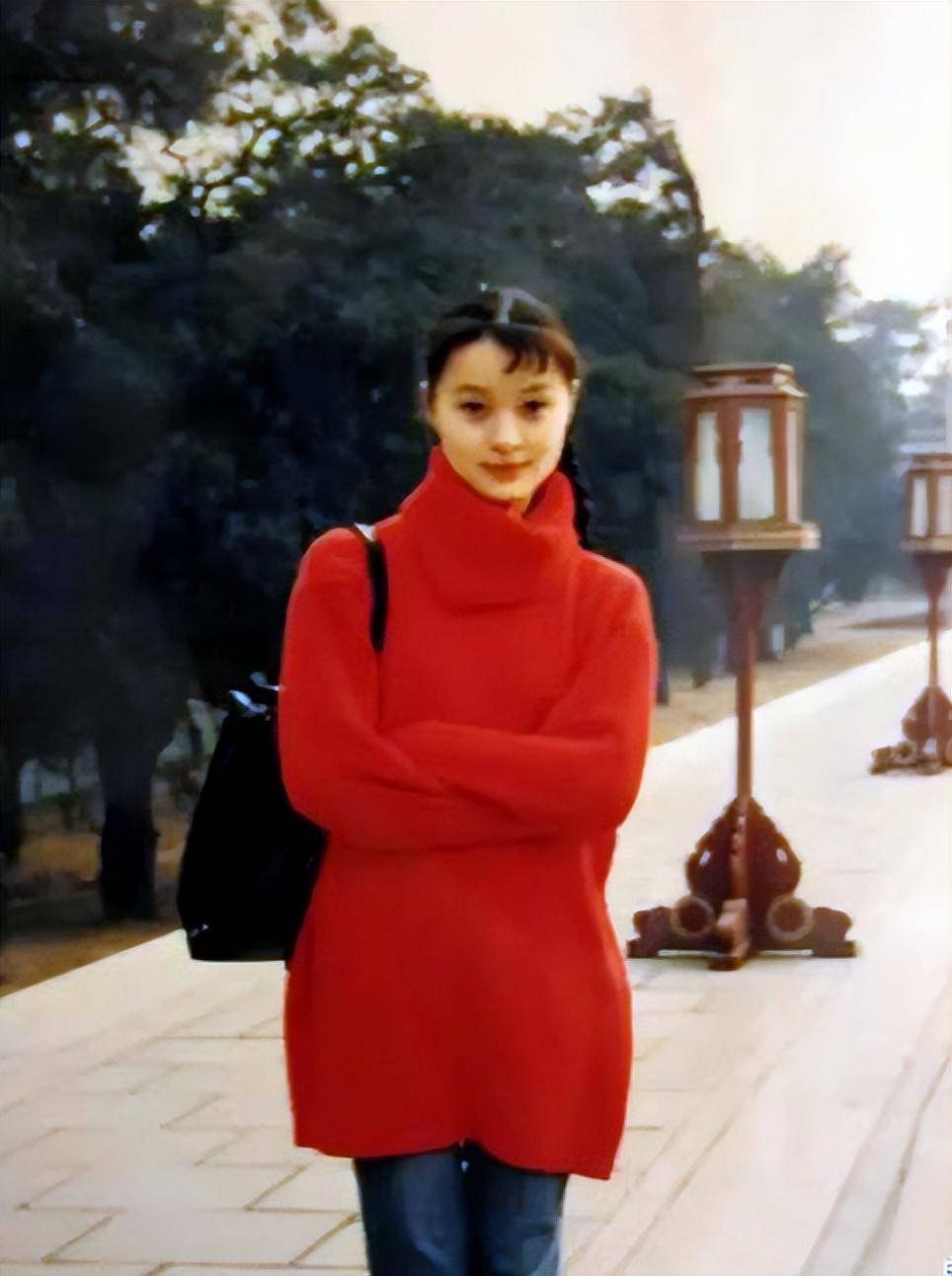 “白玉兰奖”吴越:给中风父亲安装家庭电梯,她的单身是父亲的痛