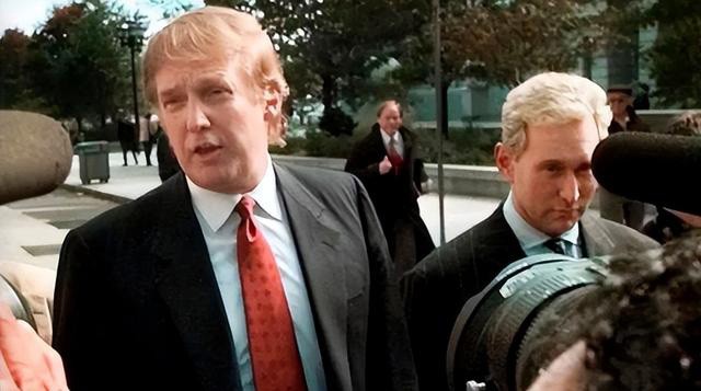 戴安娜查尔斯96年离婚,戴安娜离婚一年后的生活