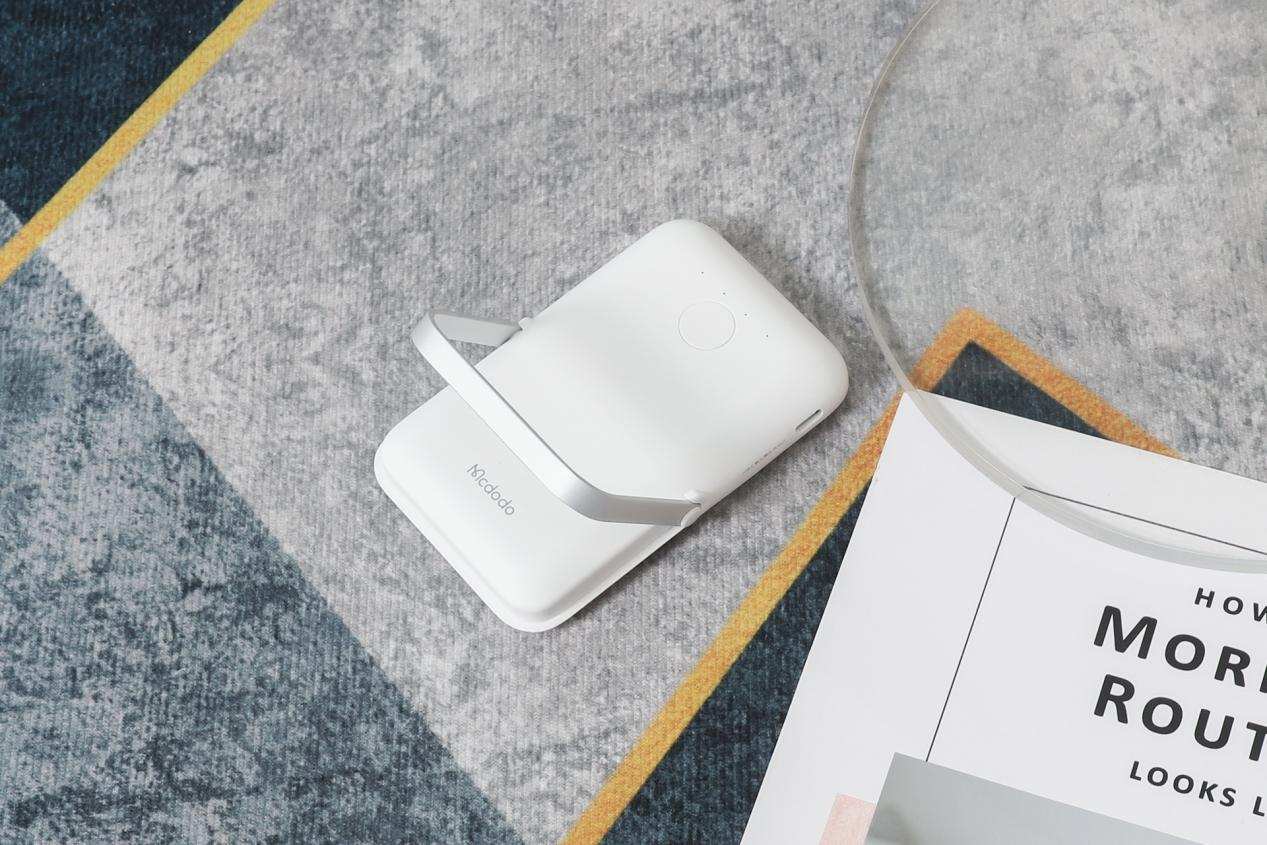 摊牌了，是冲着苹果来的，麦多多磁吸充电宝这颗果熟了：白菜价？