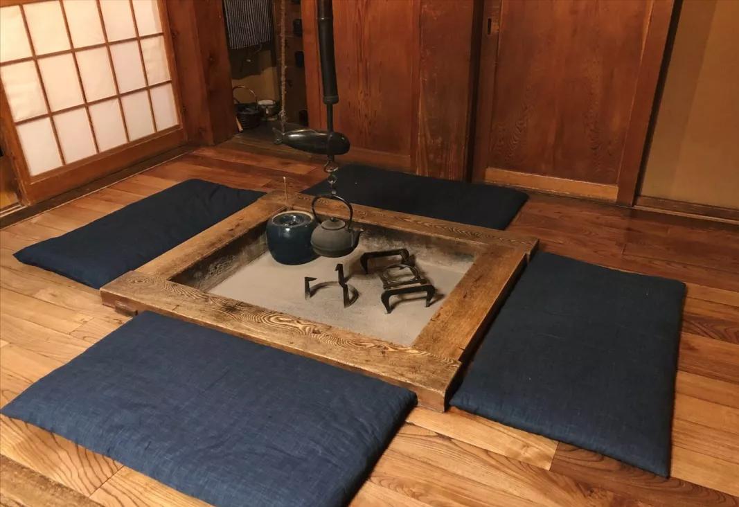 日本一个女生自己去旅游,女生日本独自旅行