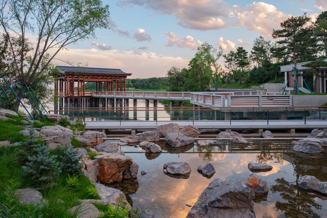 雁柏山庄的夜景,雁柏山庄远景