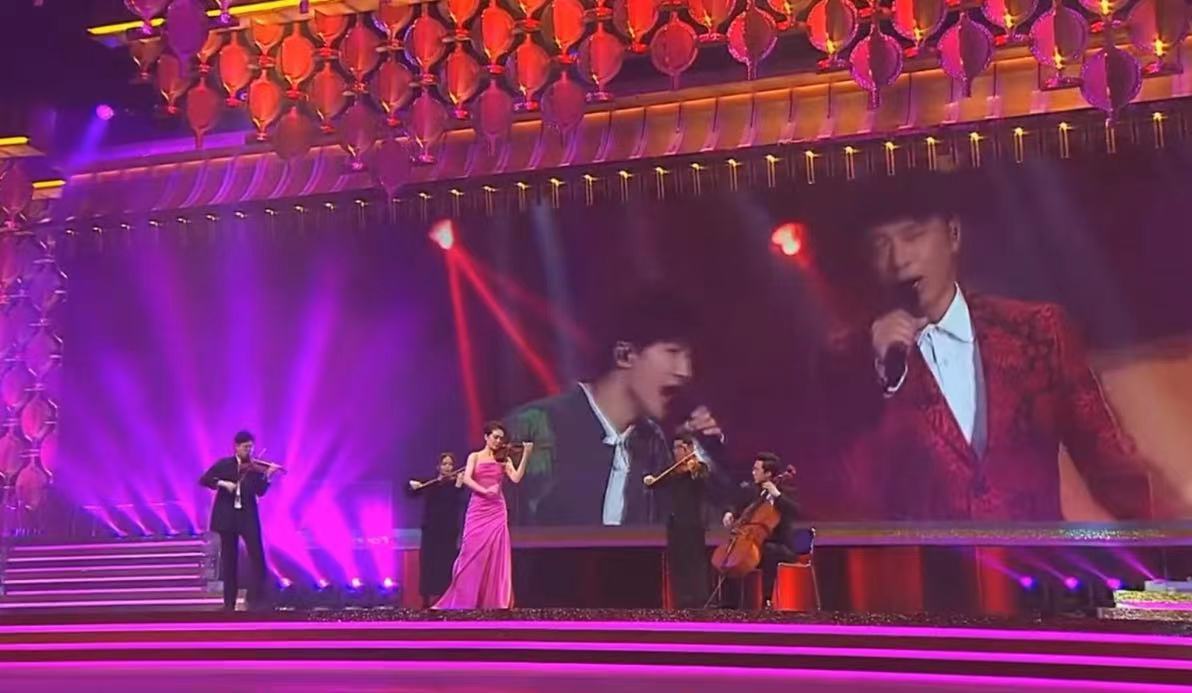 周深粤语经典歌曲,专业人士评周深唱的粤语歌