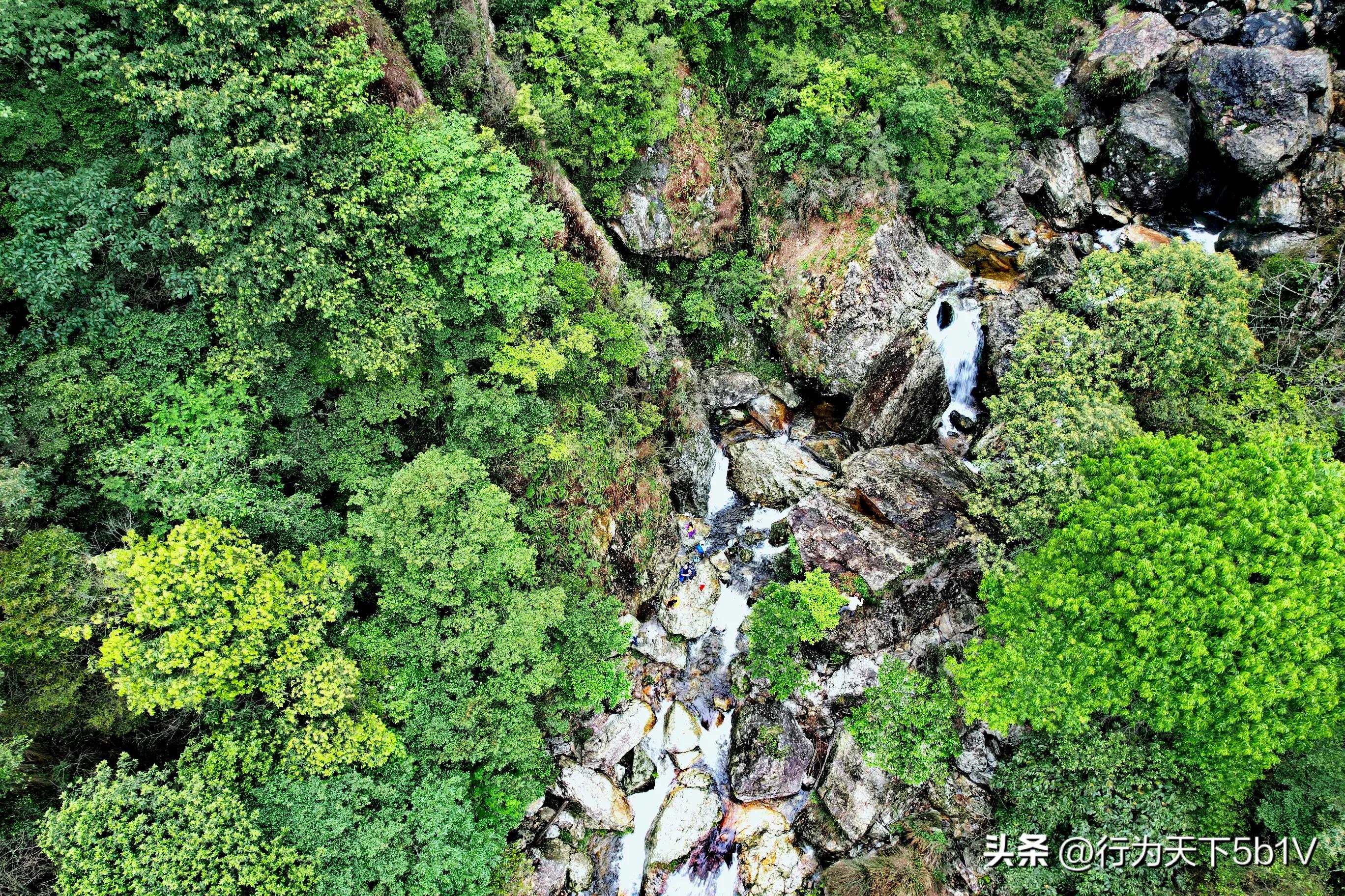 【探秘宛田红滩瀑布溯溪梦江吉翁瀑布】穿越花坪神秘风景线