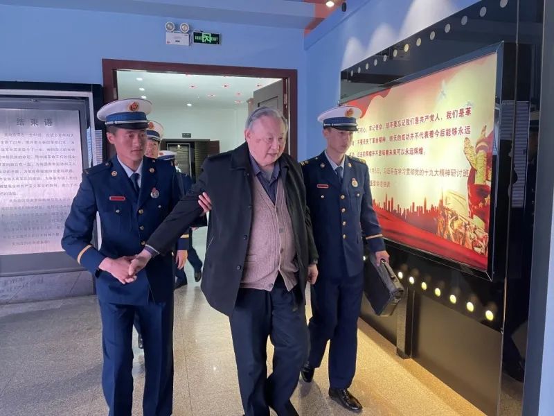 大连市青年五四奖章获得者,祝贺获得青年五四奖章