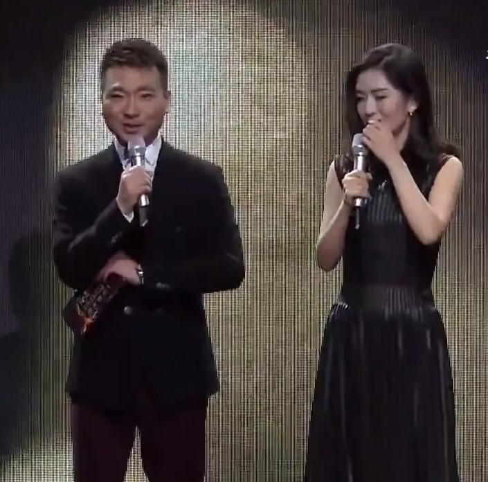 谢娜为什么会被何炅三次直呼其名,46岁的谢娜现在怎么样了