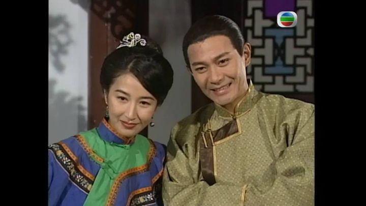 荷姐时尚女装,荷姐近期发表的作品