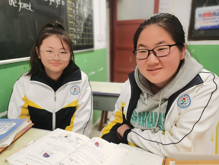 考不上高中去职校混三年,考不上高中上职高有出息吗