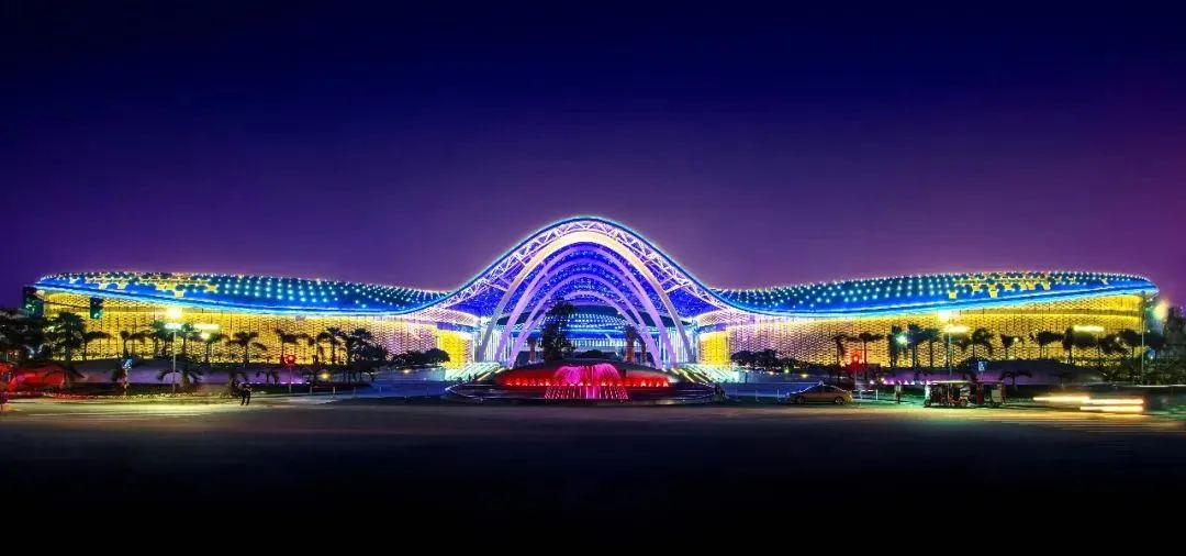 三亚凤凰机场免税店买什么最划算,新开的三亚凤凰机场免税店购物