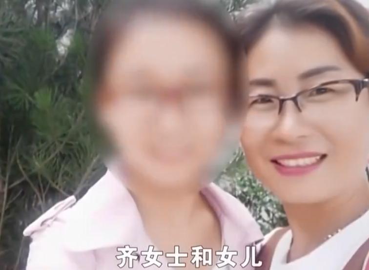 渭南21岁女孩被银环蛇咬死,陕西银环蛇咬伤21岁女子