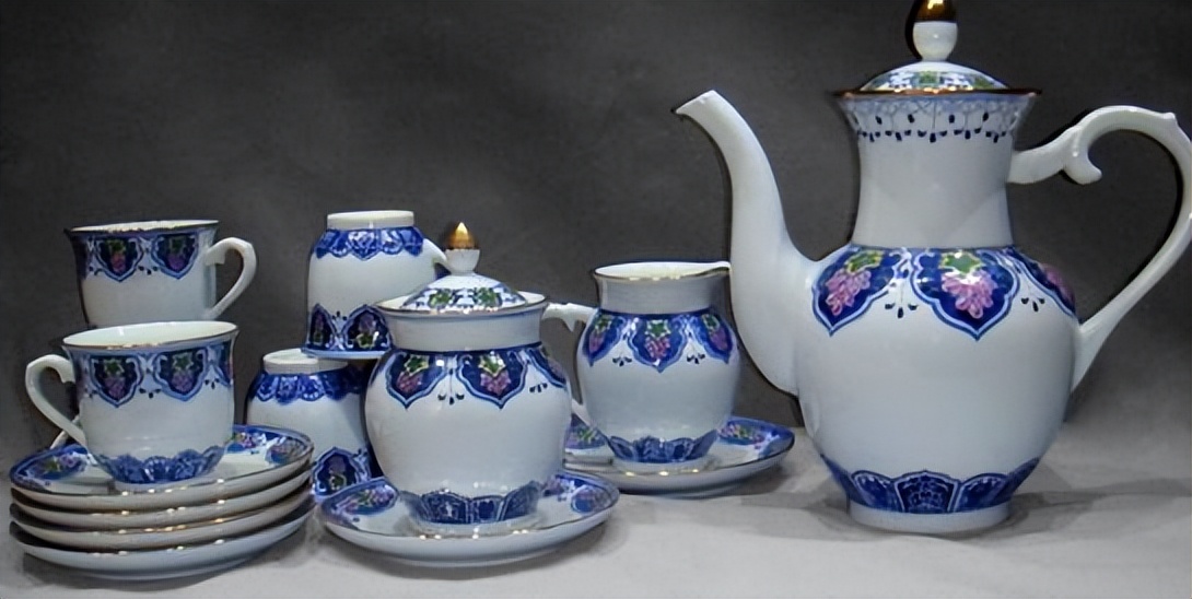 谈景德镇十大瓷厂瓷器收藏,70年代景德镇制瓷真实影像