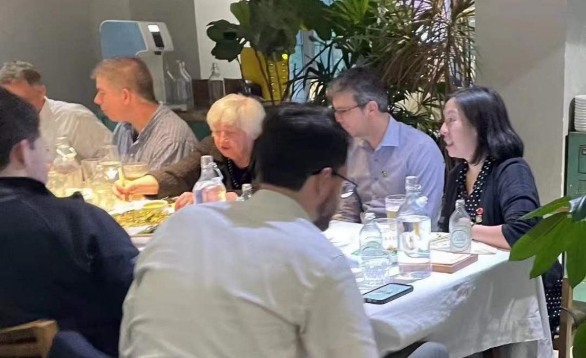 耶伦吃的第一餐饭点叫啥,耶伦在三里屯吃的啥饭