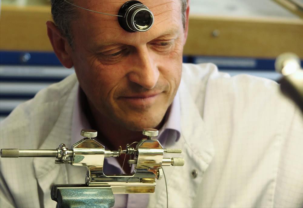 百达翡丽蓝血贵族5712g,腕表里的蓝血贵族