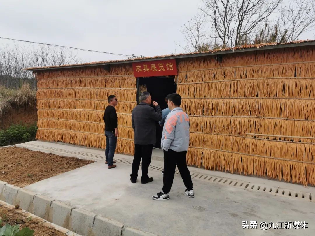 陶渊明雕塑广场,江西省九江市陶渊明塑像