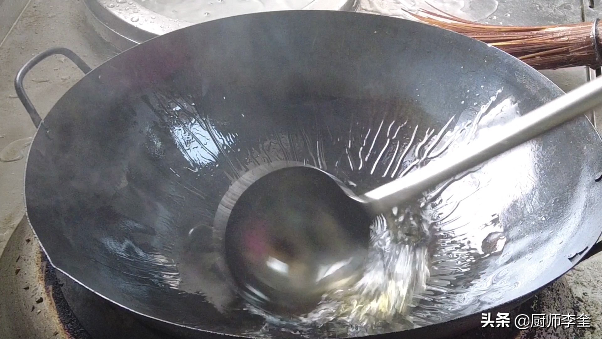 鸡胸肉手撕鸡简单做法又嫩又好吃,鸡胸肉最好吃的做法黄焖鸡