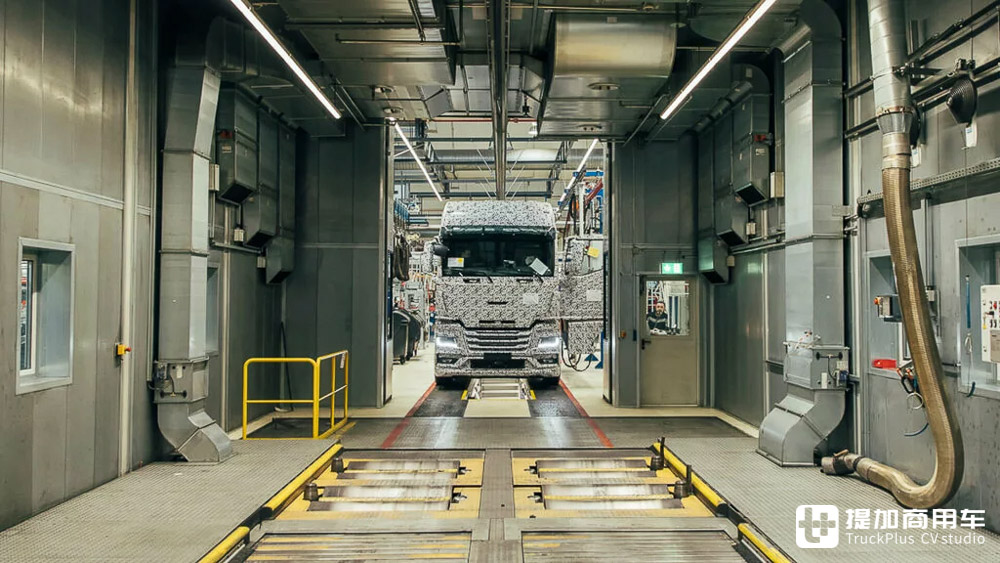 德国曼恩重卡改装,德国曼恩牵引车改房车