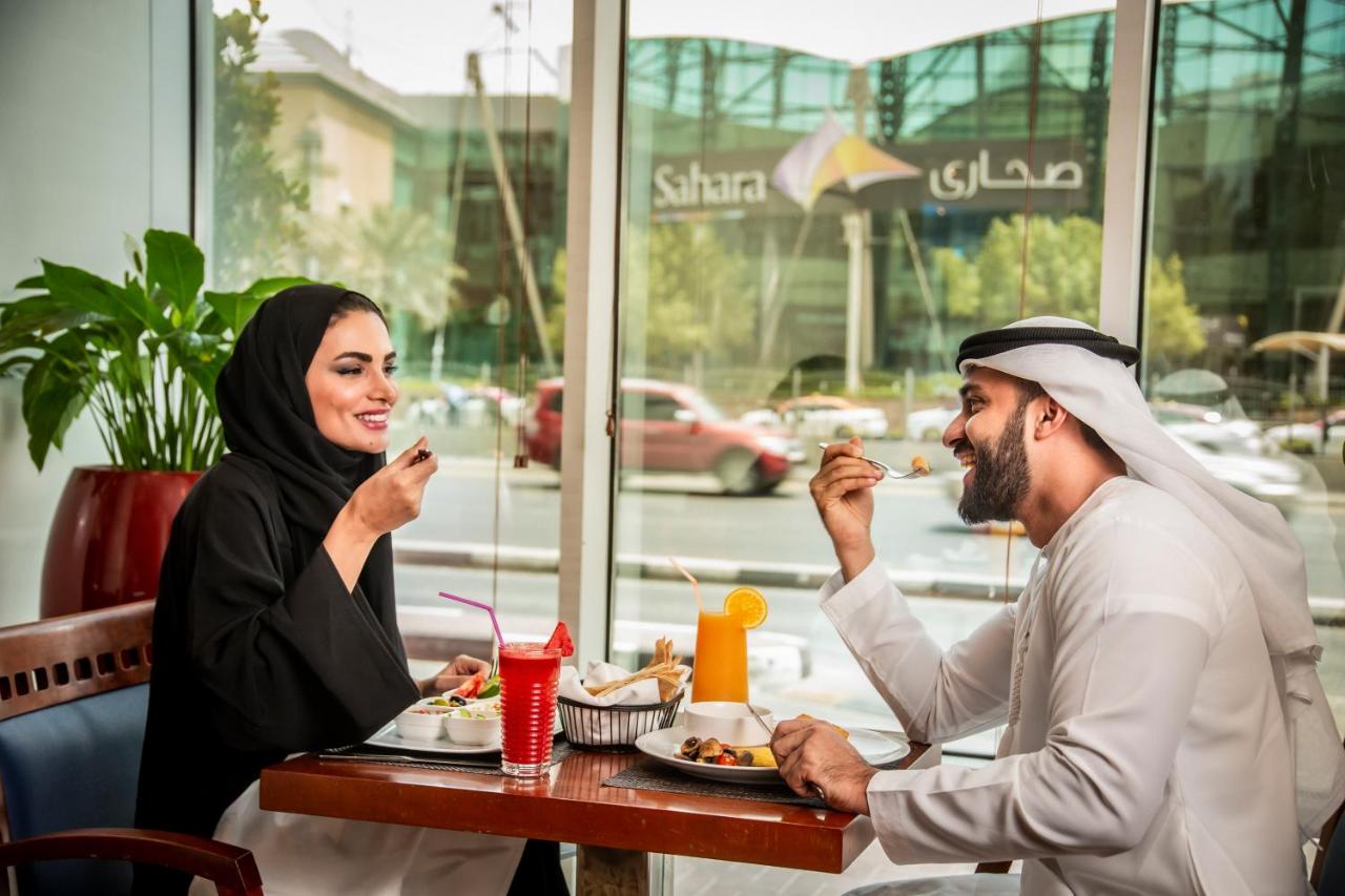 奖项认可+驴友好评，推荐沙迦金沙酒店和公寓，4个理由足矣