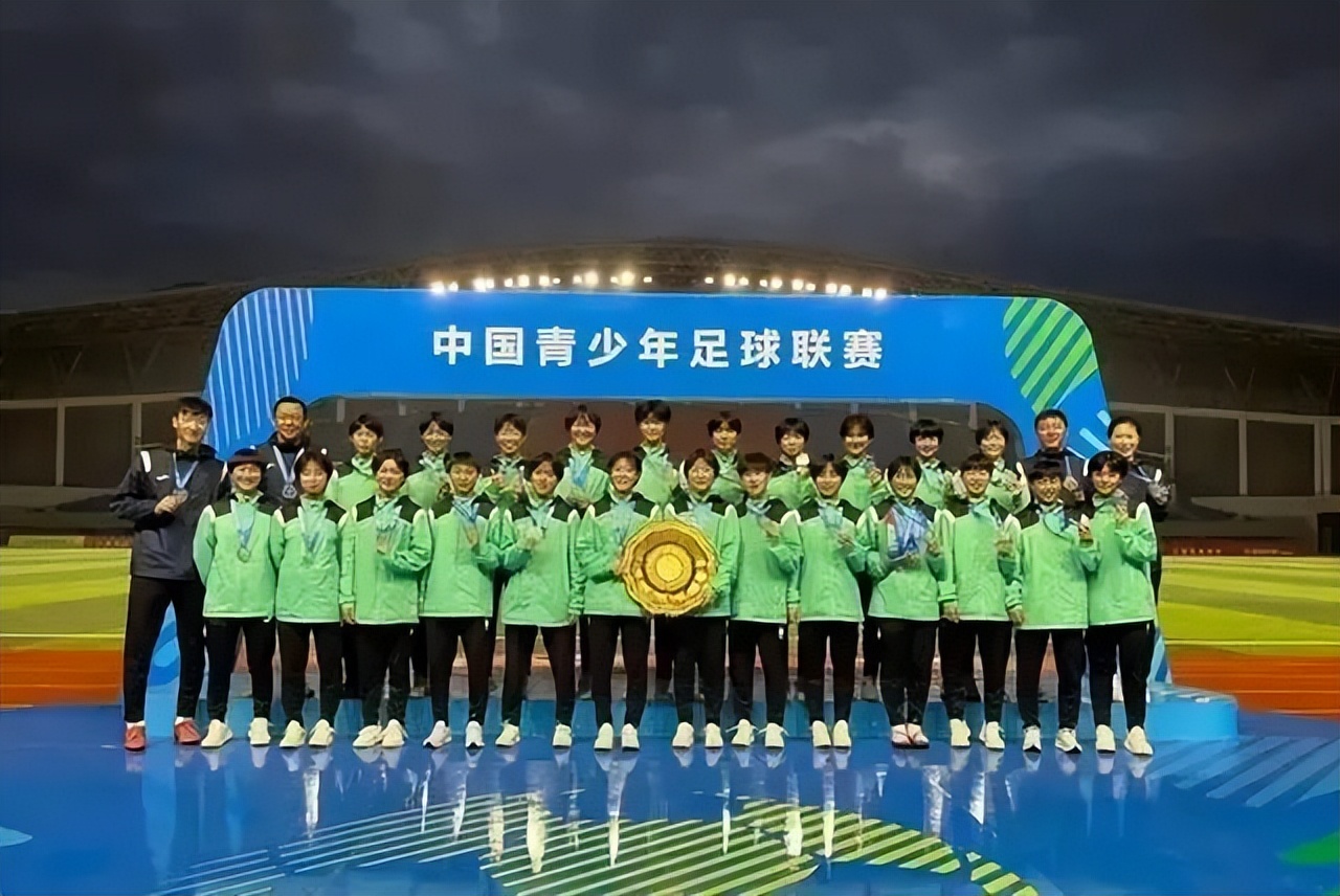 济南历城二中女足参加的什么比赛,济南历城二中女足能夺冠的原因