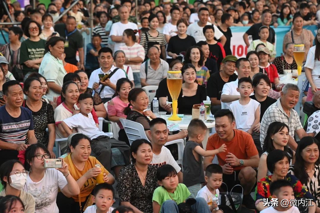 夏夜、河风、音乐、烧烤、啤酒……内江人，快来大洲广场嗨啤！