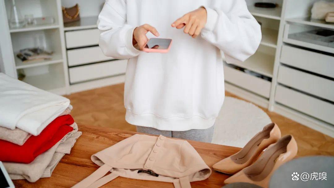 美图不止“美图”，还能用AI模特帮服装电商省钱？