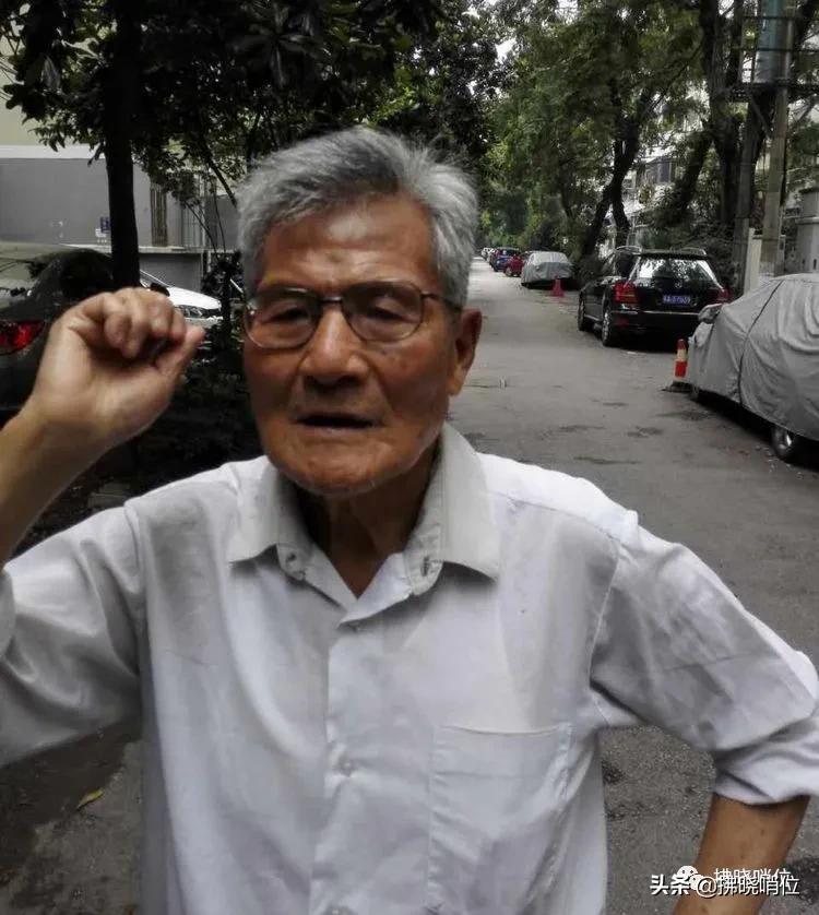 老战友四十年相聚联谊会上的感言,老战友40年后相逢重温战友情