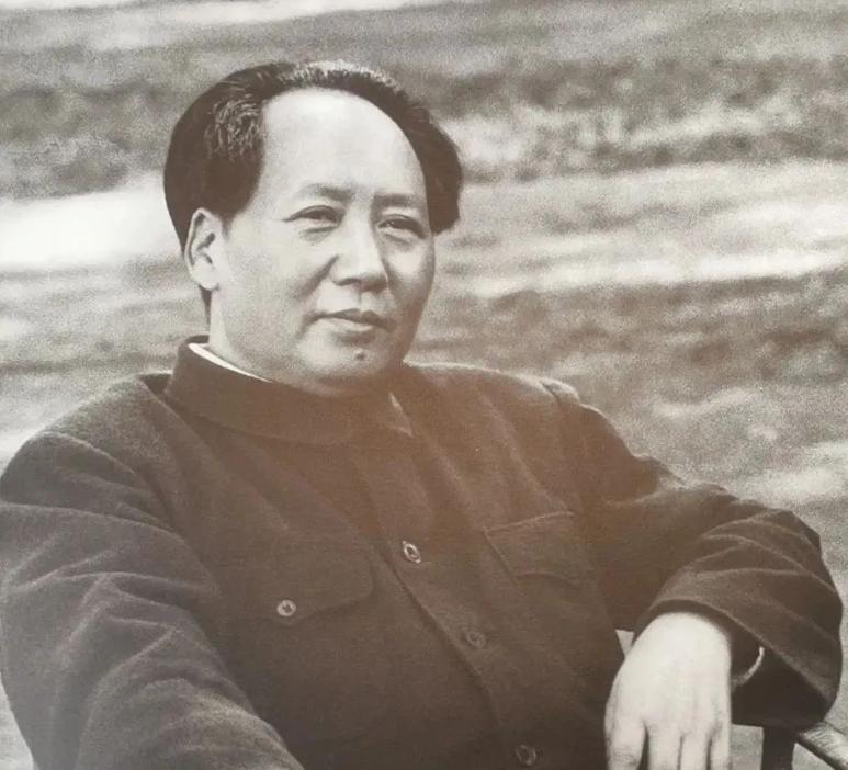 50年代毛主席已经预言，台湾只有2条路可走，现在来看几乎没偏差