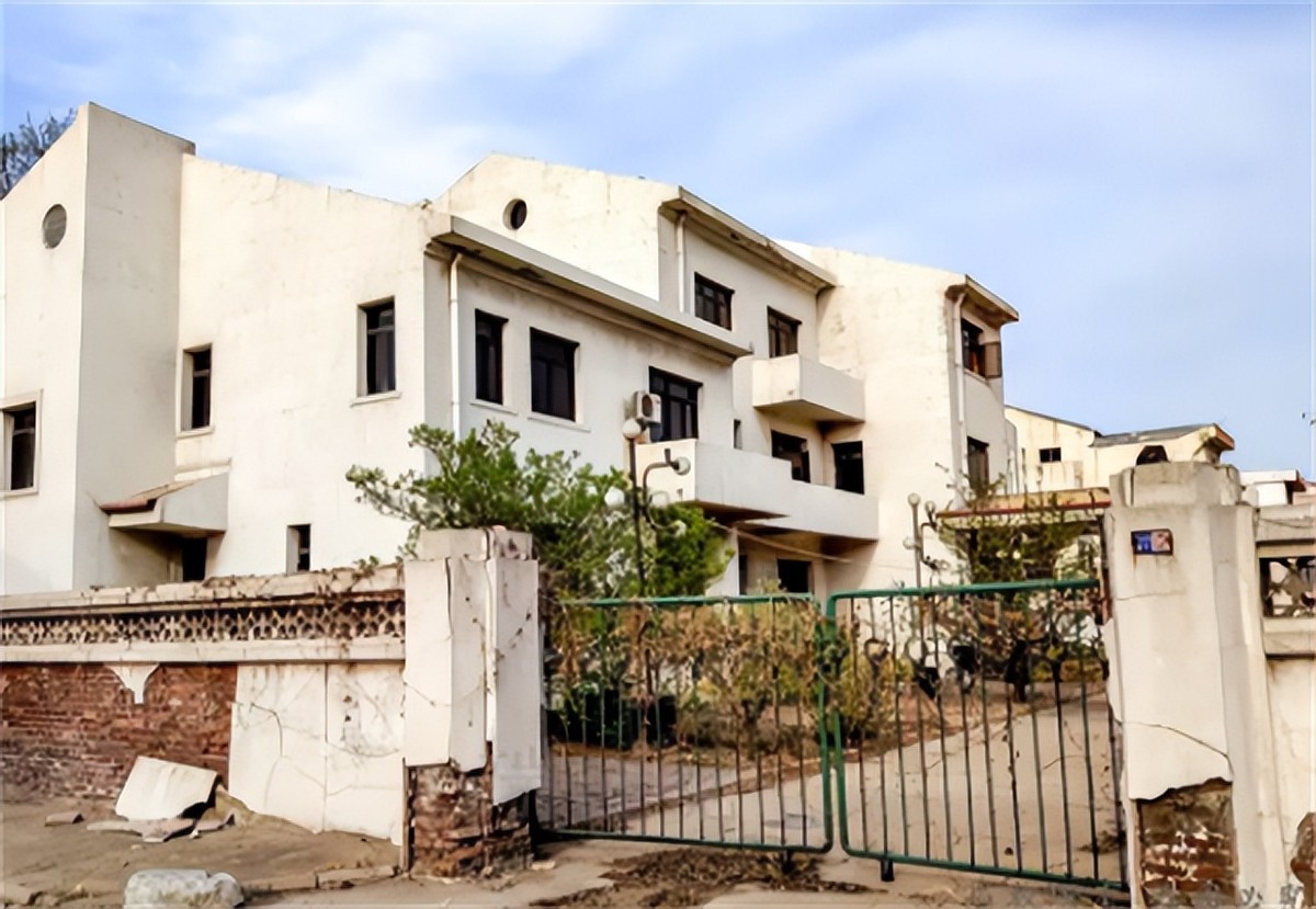 大邱庄禹作敏别墅现状：人去楼空，断垣残壁