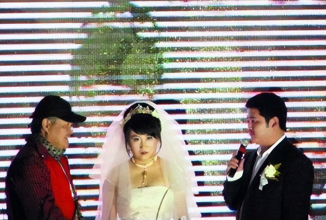 赵本山和葛淑珍近照,赵本山离了几次婚