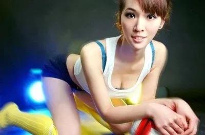 各国足球拉拉队美女服装,女足球拉拉队图片