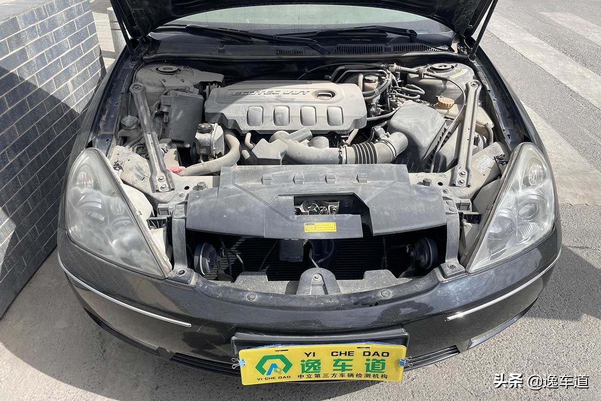 二万二手君越,买别克君越二手车检查细节