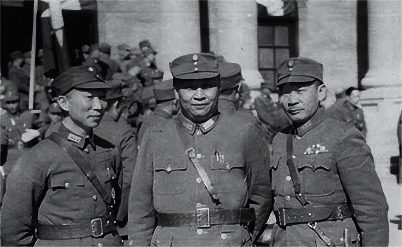 他指挥过5位元帅和6名大将,晚年悔恨:若不犯错,我就是元帅之首