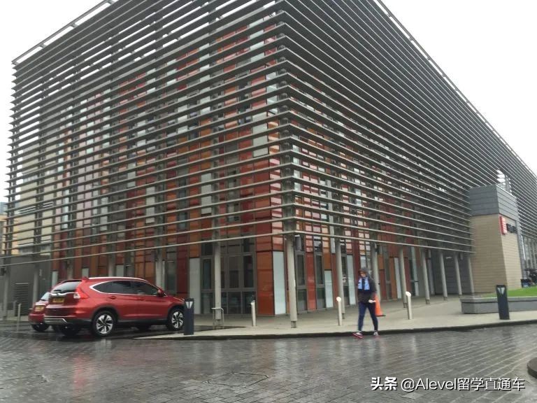 神夏、神秘博士等众多热门英美剧的指定取景地，卡大有点东西