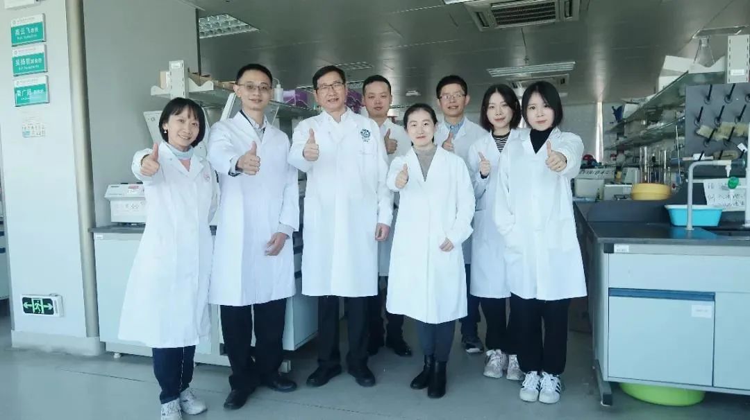 你是个成熟的脂肪细胞了,应该学会自己燃烧