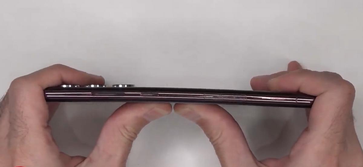 三星s22撕膜,三星s22原装膜有必要撕掉吗