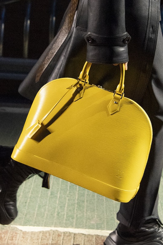 louisvuitton2022礼盒,louisvuitton新款包纯粉色