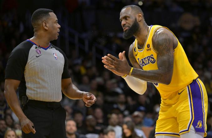 绿军输球后球迷的反应,绿军输球后球员反应