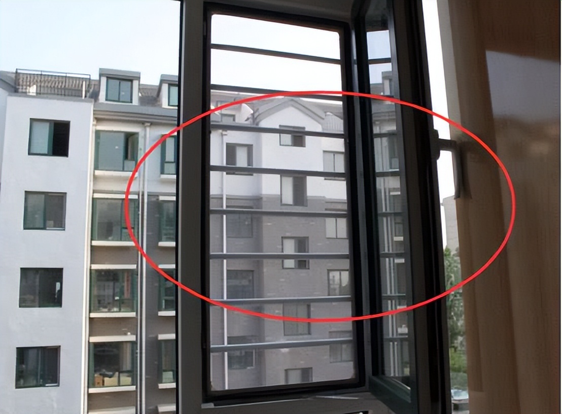 金刚纱窗与不锈钢纱窗区别,304不锈钢纱窗对比金刚网纱窗价格