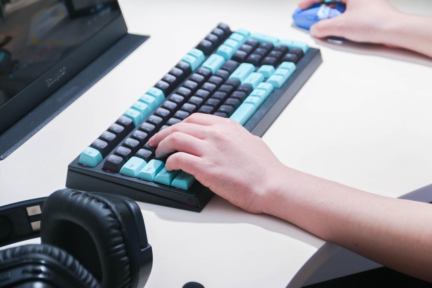 拯救者k7pro399键盘测评,拯救者k7键盘直播