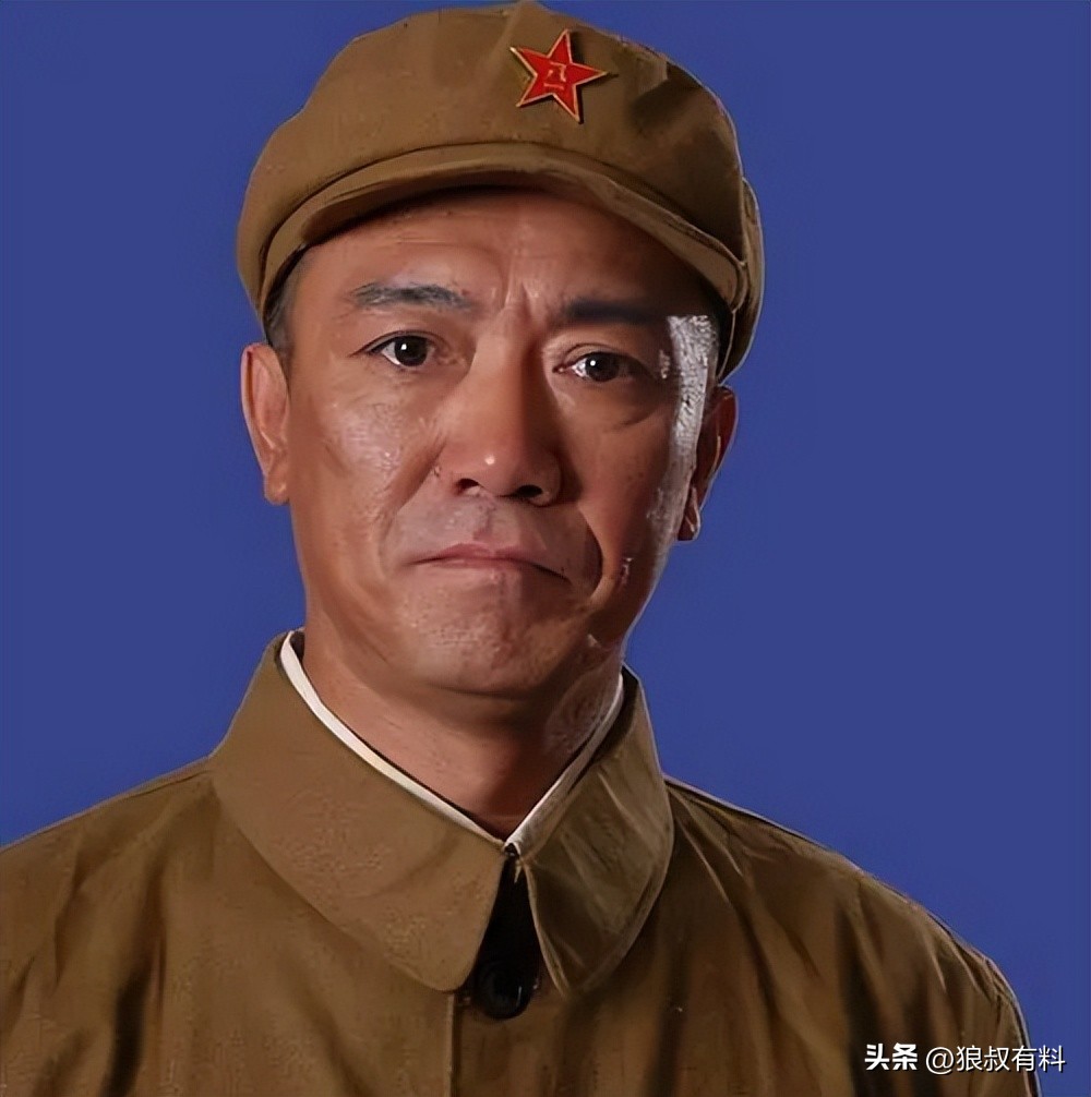 明明油头粉面却偏硬演军人，这7位专业演员告诉你，啥叫铁骨军人