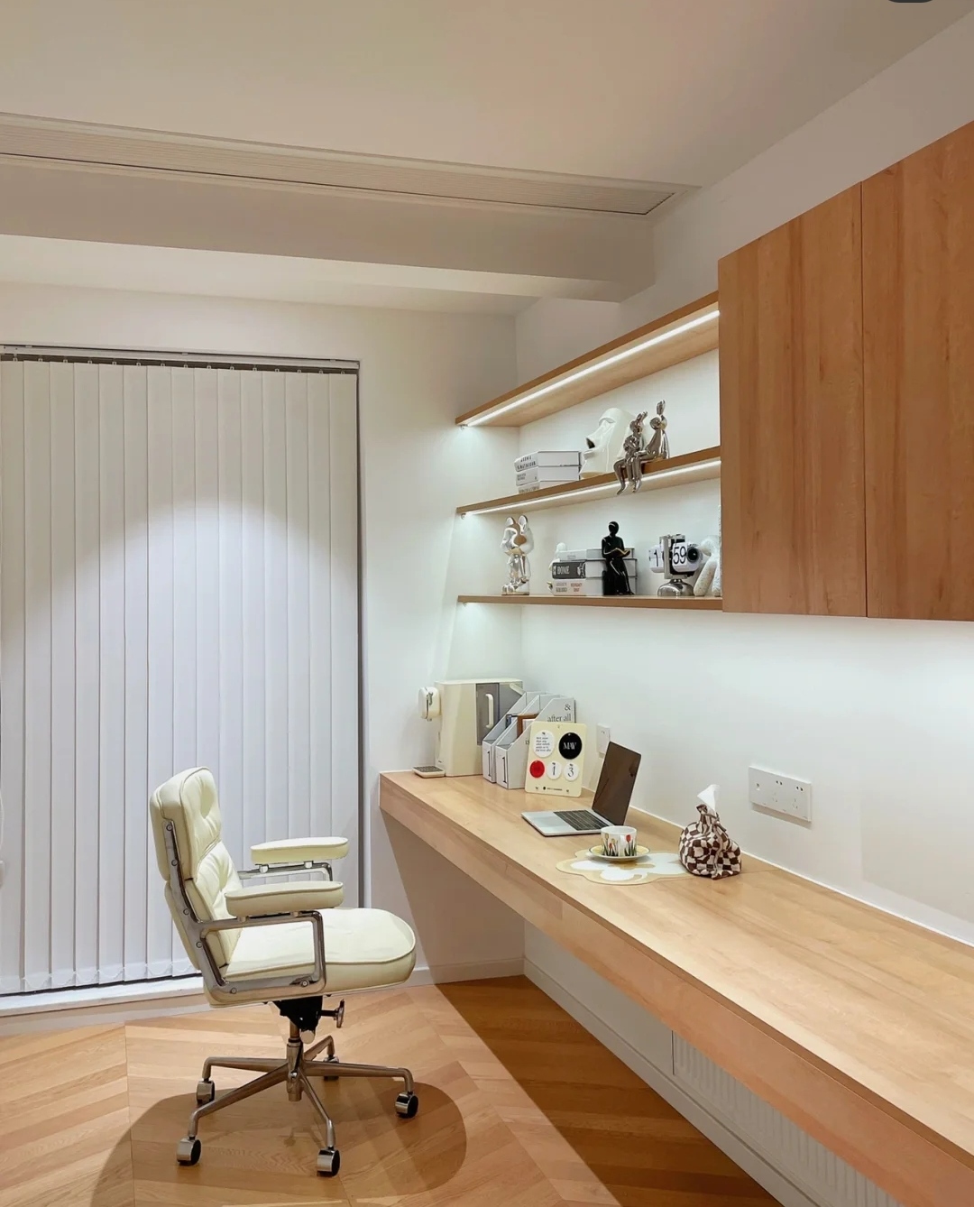 发现一户装修很精致的现代轻奢风,发现一户比较独特的中式风装修