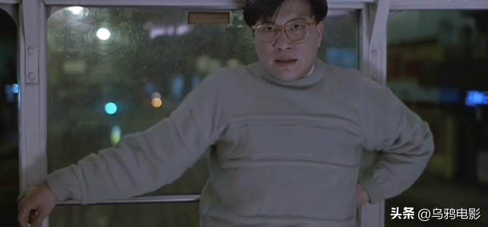 尺度太大，疯狂打码消音，还是香港电影敢