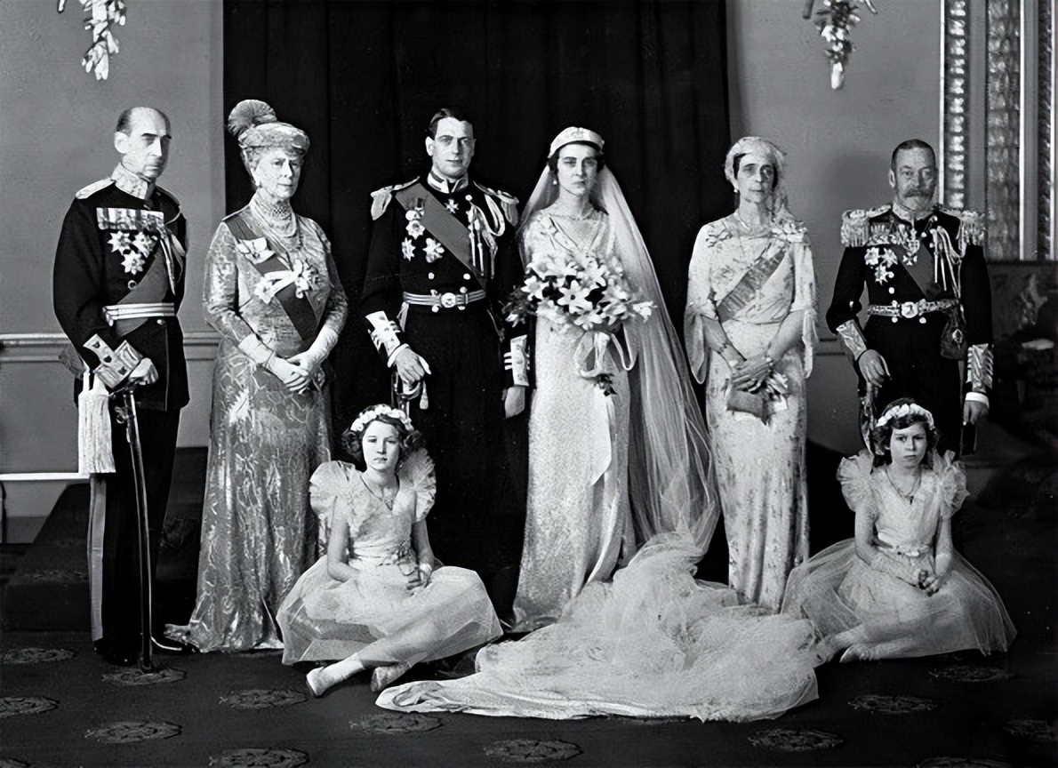 菲利普亲王与蓝血公主啥关系,伊丽莎白二世女王的堂妹