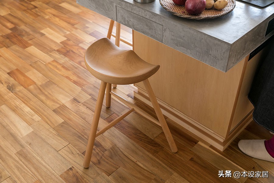 退休阿姨独居生活,60岁退休阿姨晒出独居生活照