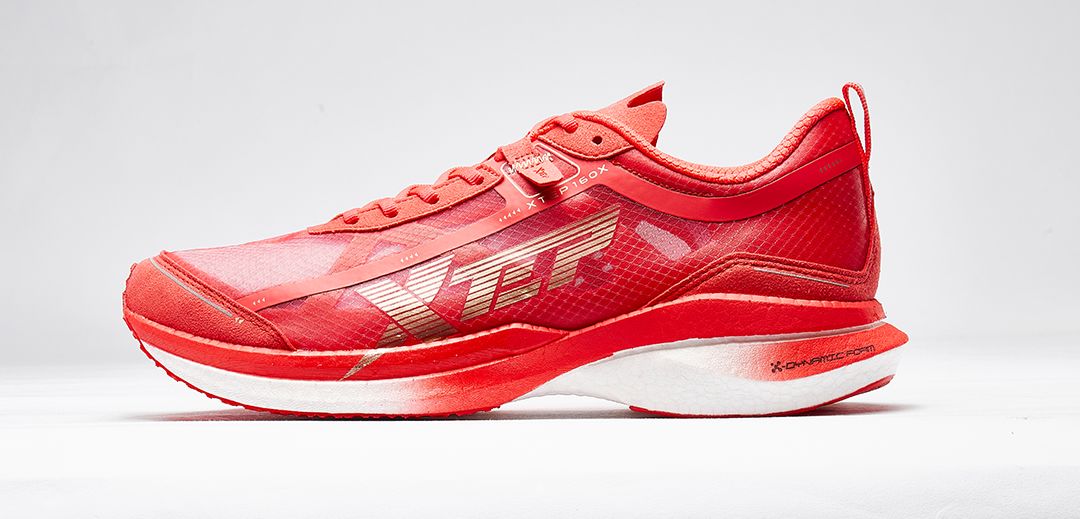 特步也崛起了！减震旋跑鞋来袭，9年结构缓震，成就夏日通勤佳品