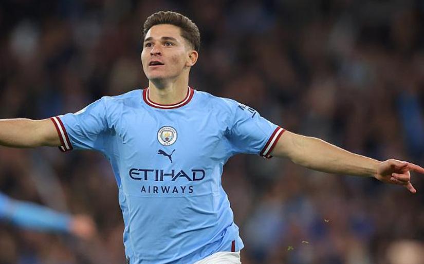 曼城天才小将视频,曼城19岁的天才